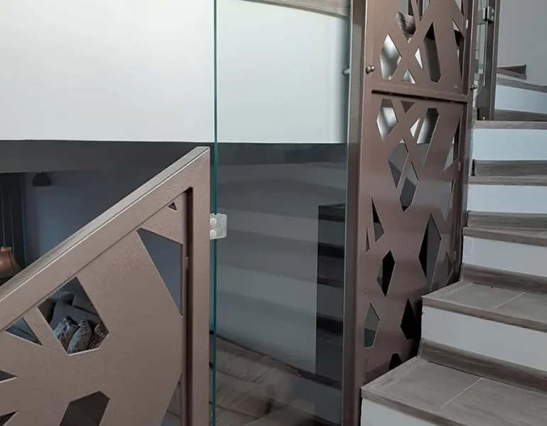 Balustrade interioare tabla decupata computerizat Cod: 1022-2